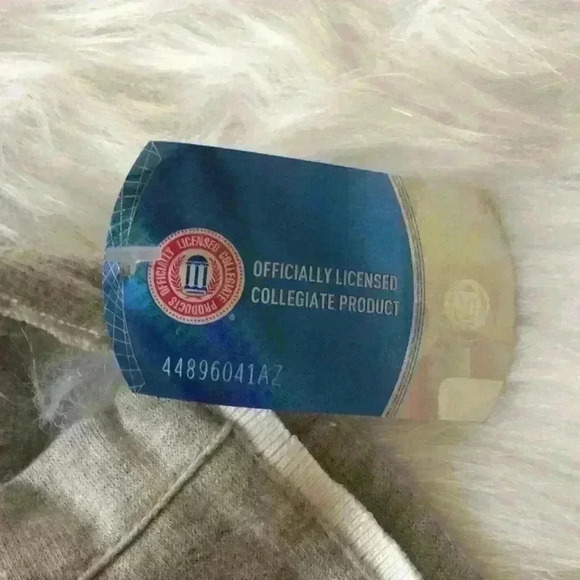 ⚡️ 3 for $10 ⚡️Collegiate Sweater Crossbody - Picture 5 of 5